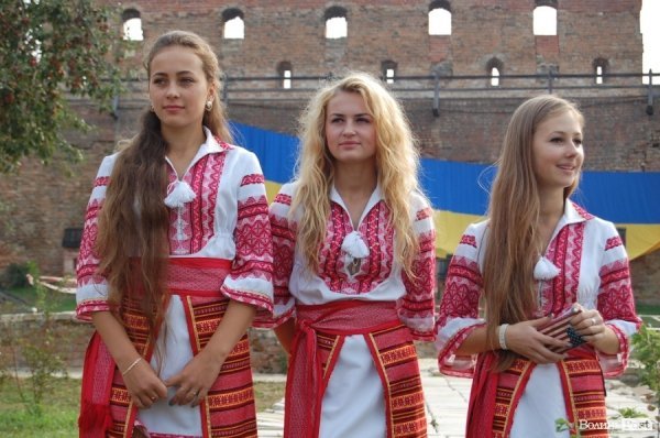 У замку Любарта вітали «ліпших з ліпших» студентів. ФОТО