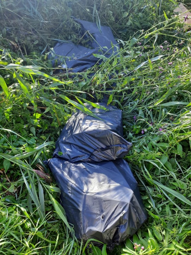 На волинському кордоні  «тютюнові ділки»  втратили 8,5 тисяч пачок сигарет. ФОТО