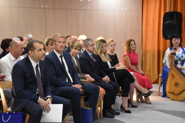 Привітати лучан з Днем міста приїхали 11 іноземних делегацій. ФОТО