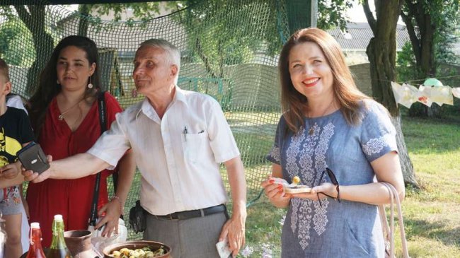 З танцями та музикою: як у Липлянах, Рокинях та Прилуцькому святкували День села. ФОТО