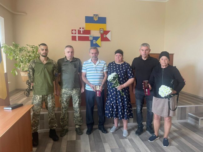 Рідним загиблих воїнів з Волині вручили посмерті нагороди Героїв. ФОТО
