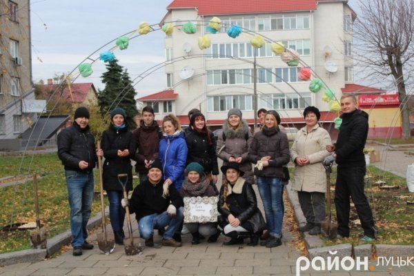 У Луцьку «вдихнули життя» в «Алею троянд»