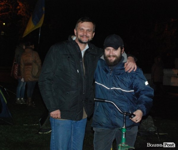 У Луцьку розпочався Євромайдан. ФОТО. ВІДЕО