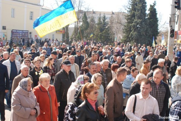 Скорботна неділя у Луцьку. ФОТО