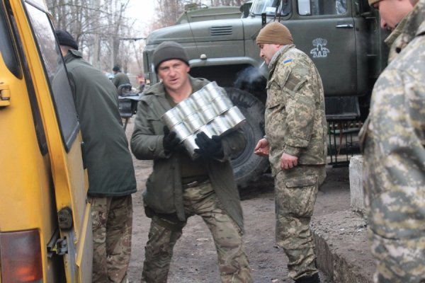Волинські волонтери в черговий раз допомогли воякам на Сході. ФОТО