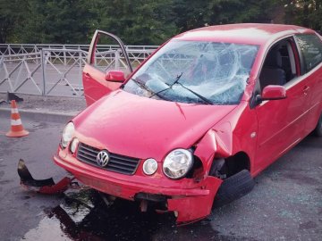 У Ковелі п'яний 20-річний водій в’їхав в дорожню огорожу. ФОТО