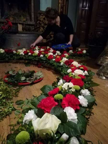 Квіти для храму: лучанка розповіла, як прикрашає монастир на великі свята 