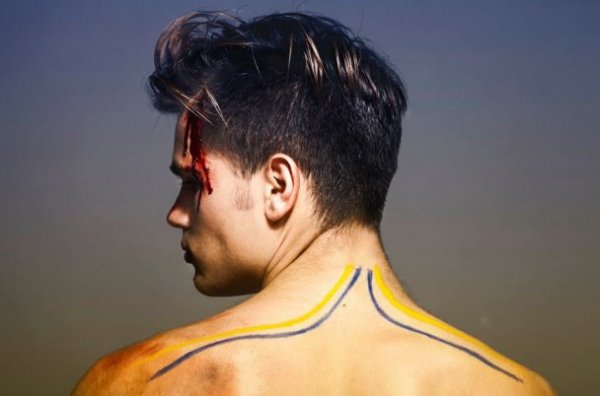 Проти насилля на Євромайдані  зробили фотосесію