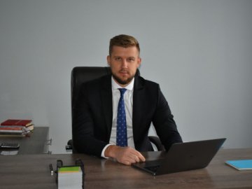 Погуляйко звільнив Андрія Ярмольського з посади заступника голови ОДА
