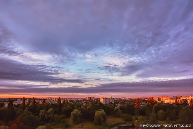 Луцький фотограф показав дивовижні фото світанку