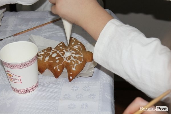 Урок добра та милосердя із пряником-різдвяником. ФОТО*