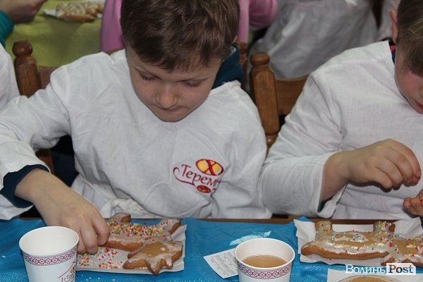 Урок добра та милосердя із пряником-різдвяником. ФОТО*