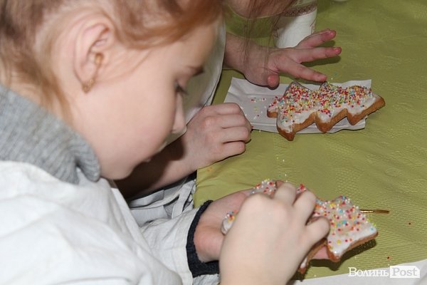 Урок добра та милосердя із пряником-різдвяником. ФОТО*