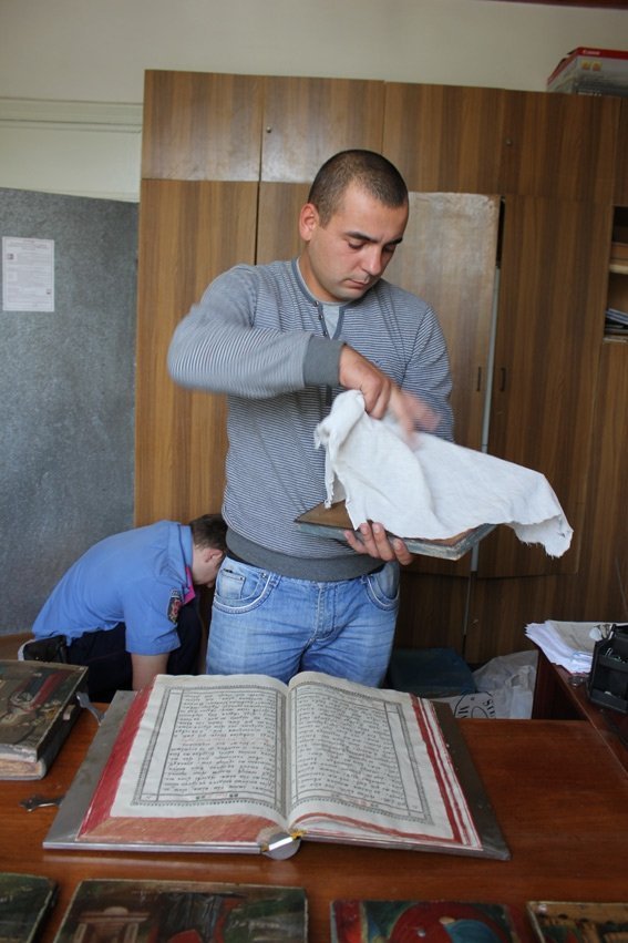 Зловили злодіїв, які обкрадали церкви. ФОТО