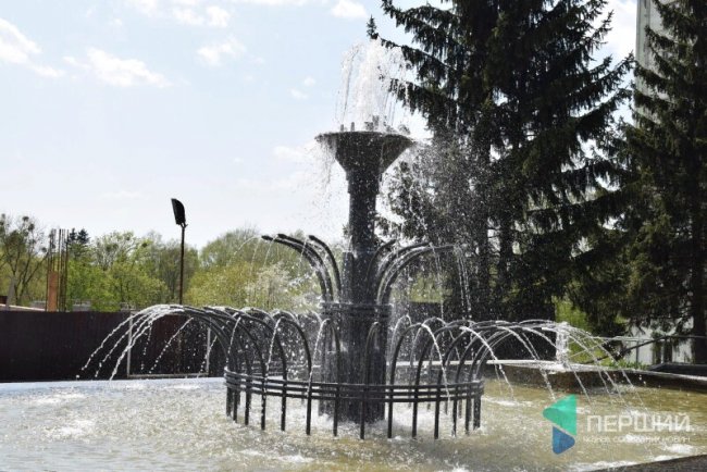 У Луцьку увімкнули фонтани до великодніх свят