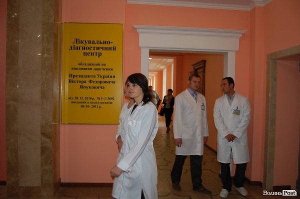 Янукович відвідав Волинську обласну клінічну лікарню. ФОТО