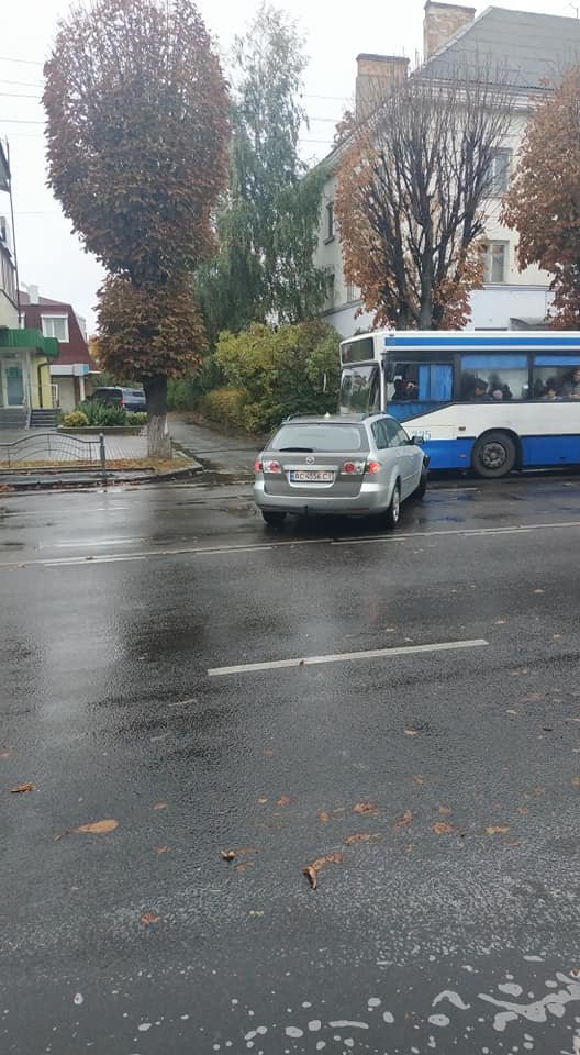 У Луцьку зранку – подвійна аварія. ФОТО