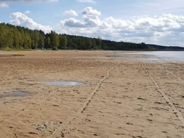 Нараду щодо обміління Світязю скасували, бо на неї прийшли журналісти