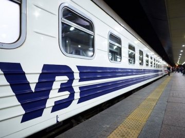 «Укрзалізниця» запустила додаткові поїзди до новорічних свят