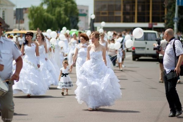 Переможці Параду наречених в Луцьку. ФОТО