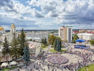 День міста у Луцьку можуть перенести на осінь
