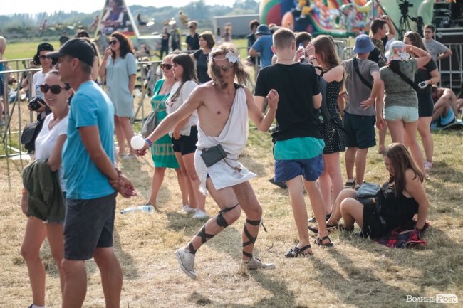 Другий день «Бандерштату» в обличчях та миттєвостях. ФОТОРЕПОРТАЖ