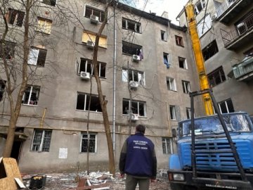 Росія намагається змусити українців виїхати з Харкова, – Bloomberg