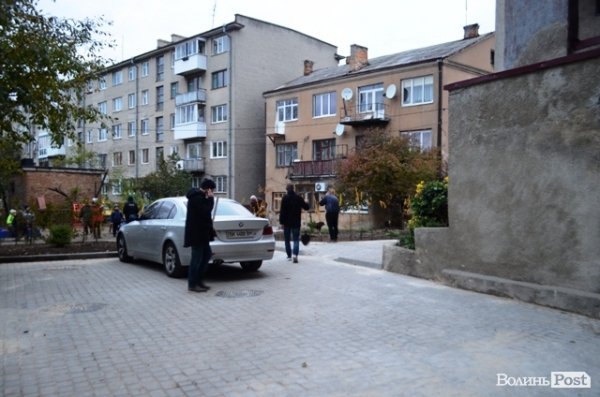 Як луцький депутат виконує свої обіцянки. ФОТО