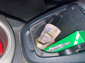 Водій, що перевозив брухт без відповідних документів, хотів підкупити волинських поліцейських