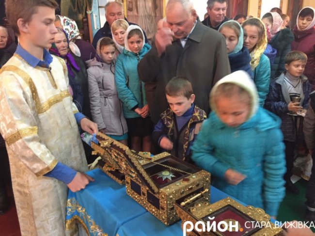 У село на Волині привезли мощі святих. ФОТО