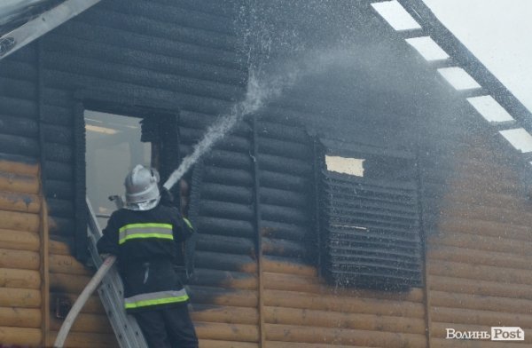 Пожежа під Луцьком: горіли Озерецькі бані. ФОТО