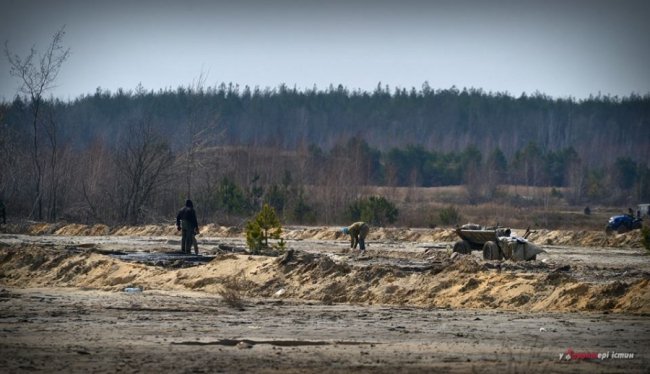 Фотограф показав космічні пейзажі бурштинових районів Рівненщини. ФОТО