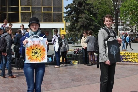 У Луцьку чорнобильців вшанували «живою експозицією». ФОТО