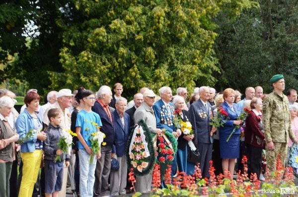 У Луцьку вшанували пам'ять героїв війни. ФОТО