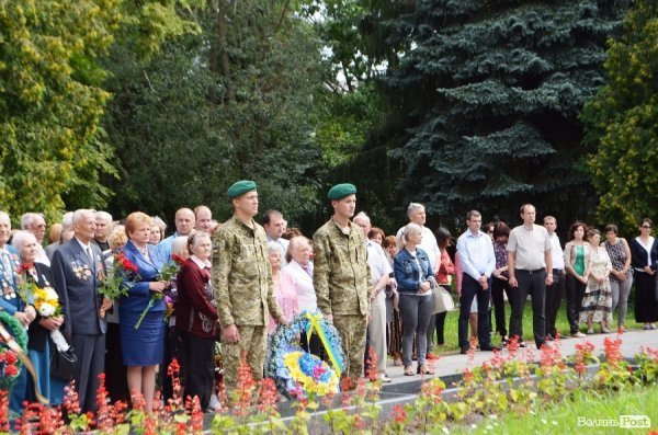 У Луцьку вшанували пам'ять героїв війни. ФОТО