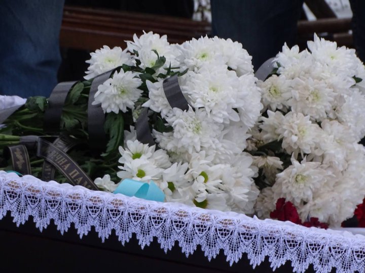 Не витримало серце: волиняни провели в останню путь Героя Олега Оменюка