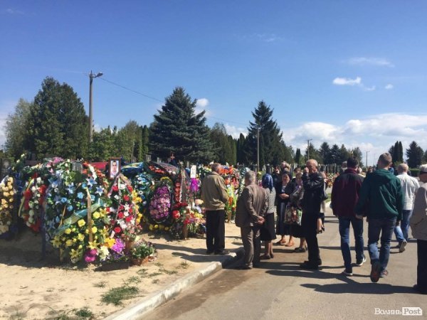 На Волині відслужили панахиду за загиблими воїнами АТО. ФОТО
