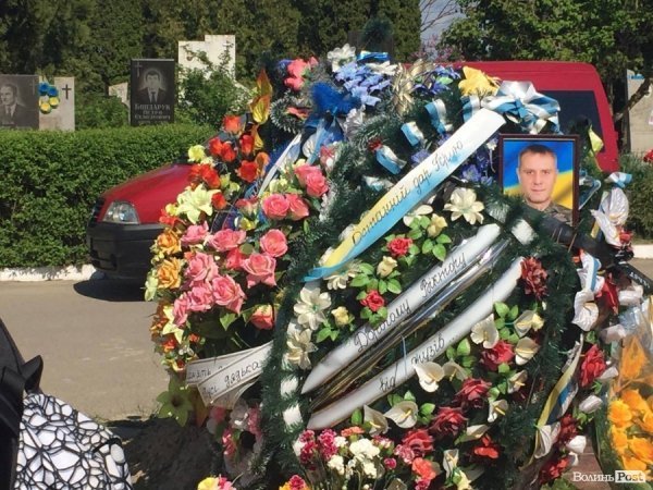 На Волині відслужили панахиду за загиблими воїнами АТО. ФОТО