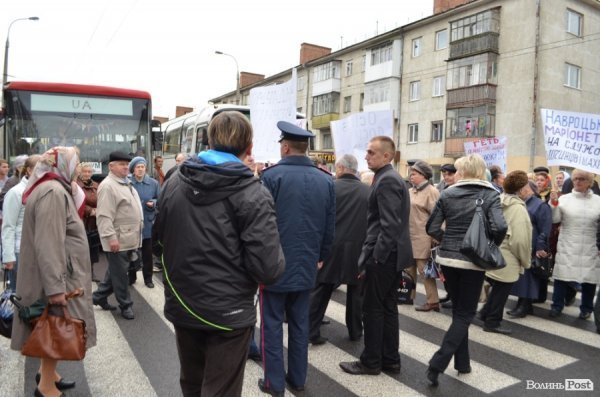 Бунт у Луцьку: як перекривали дорогу. ФОТО. ВІДЕО