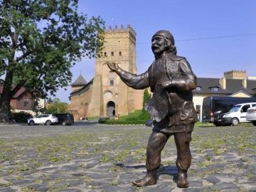 У Луцьку встановлять ще 6 «кликунів»