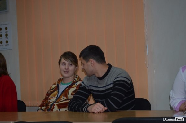 У Луцьку батькам діток, які народилися в 2016 році, вручили свідоцтва. ФОТО