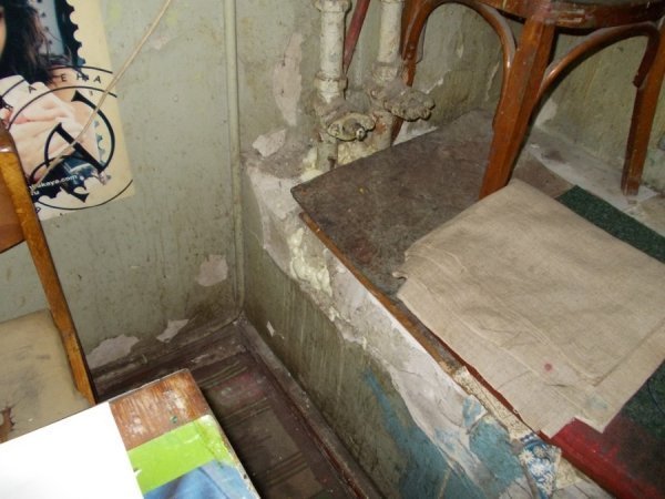 Грибок, корозія і дірявий дах: яким продали кінотеатр «Промінь». ФОТО