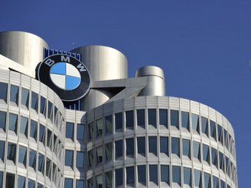 Сморід з Луцька «дійшов» до представників компанії BMW 