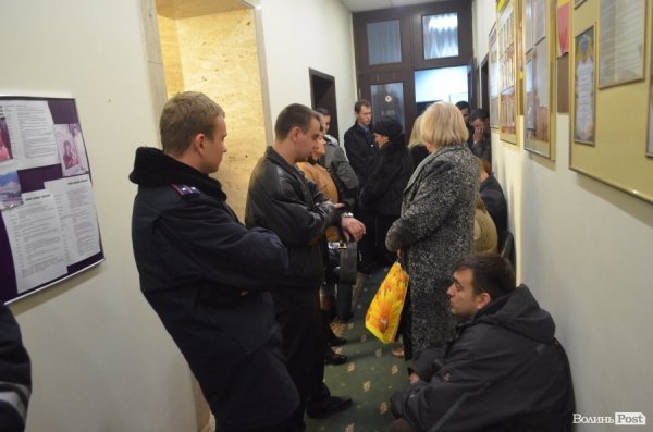 У Луцькій ТВК сплять на мішках з бюлетенями. ФОТО