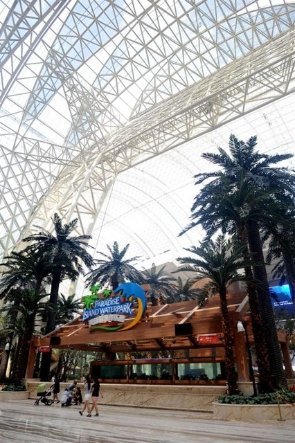 Китайці побудували найбільшу будівлю. ФОТО