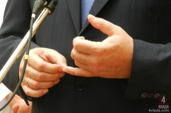 Візит Януковича: лучани в соцмережах сердяться і веселяться