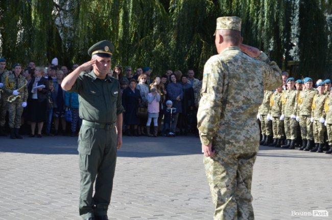 «Нам є що захищати»: урочиста посвята ліцеїстів у Луцьку.  ФОТО