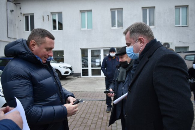 Амбулаторії Волині отримали ще 7 нових автомобілів. ФОТО