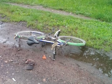 У Нововолинську бус збив велосипедиста: потерпілий – у реанімації. ФОТО