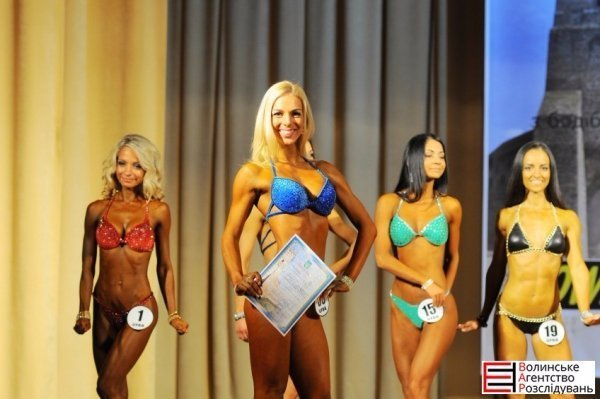 У Луцьку обирали найкращих бодібілдерів області. ФОТО